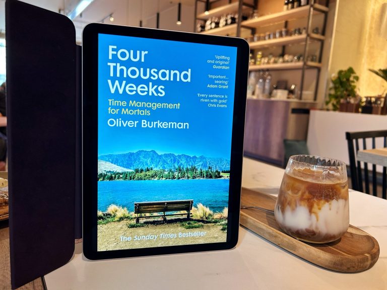 Four Thousand Weeks Book Cover