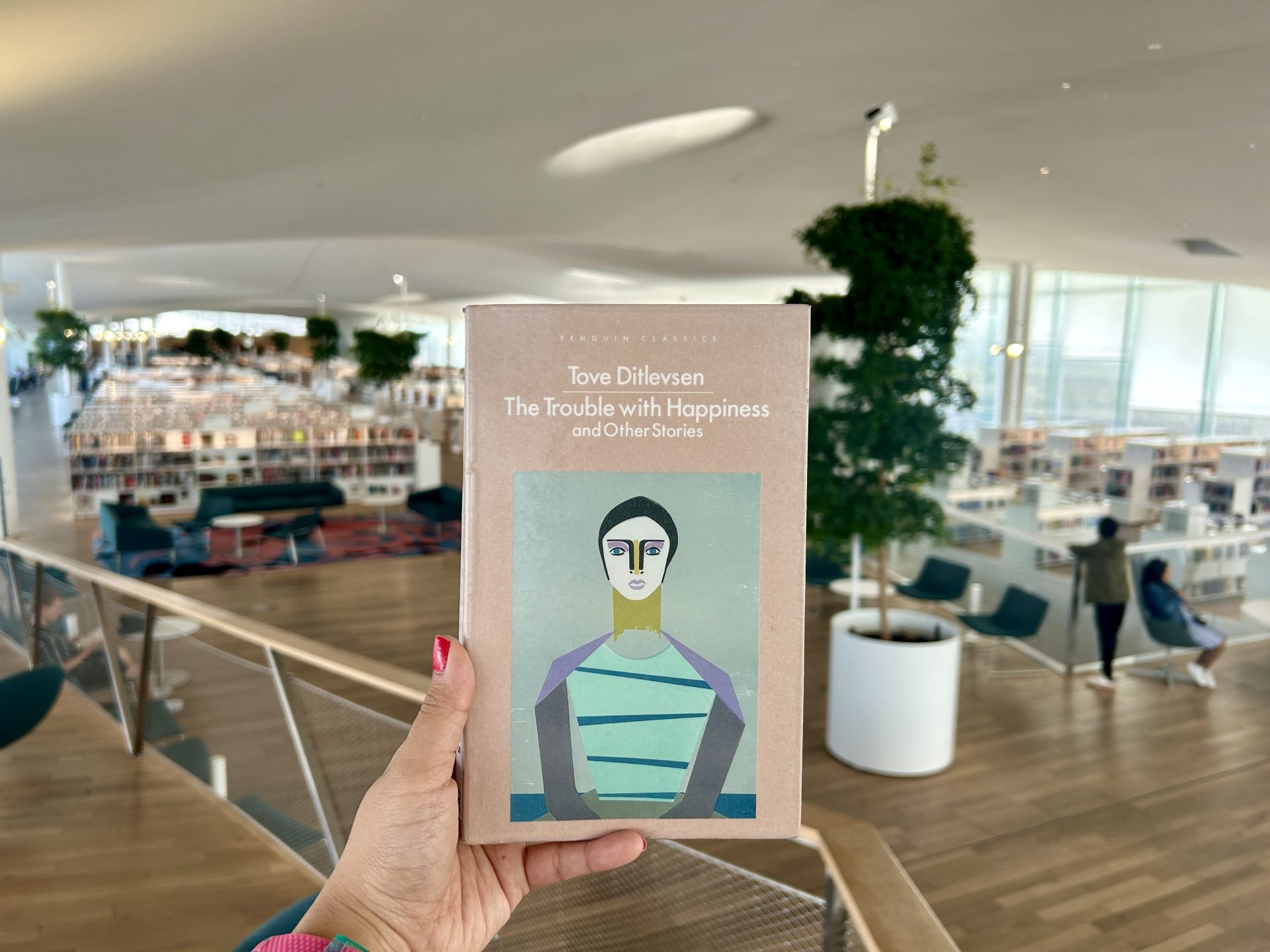 Review: The Trouble with Happiness and Other Stories
